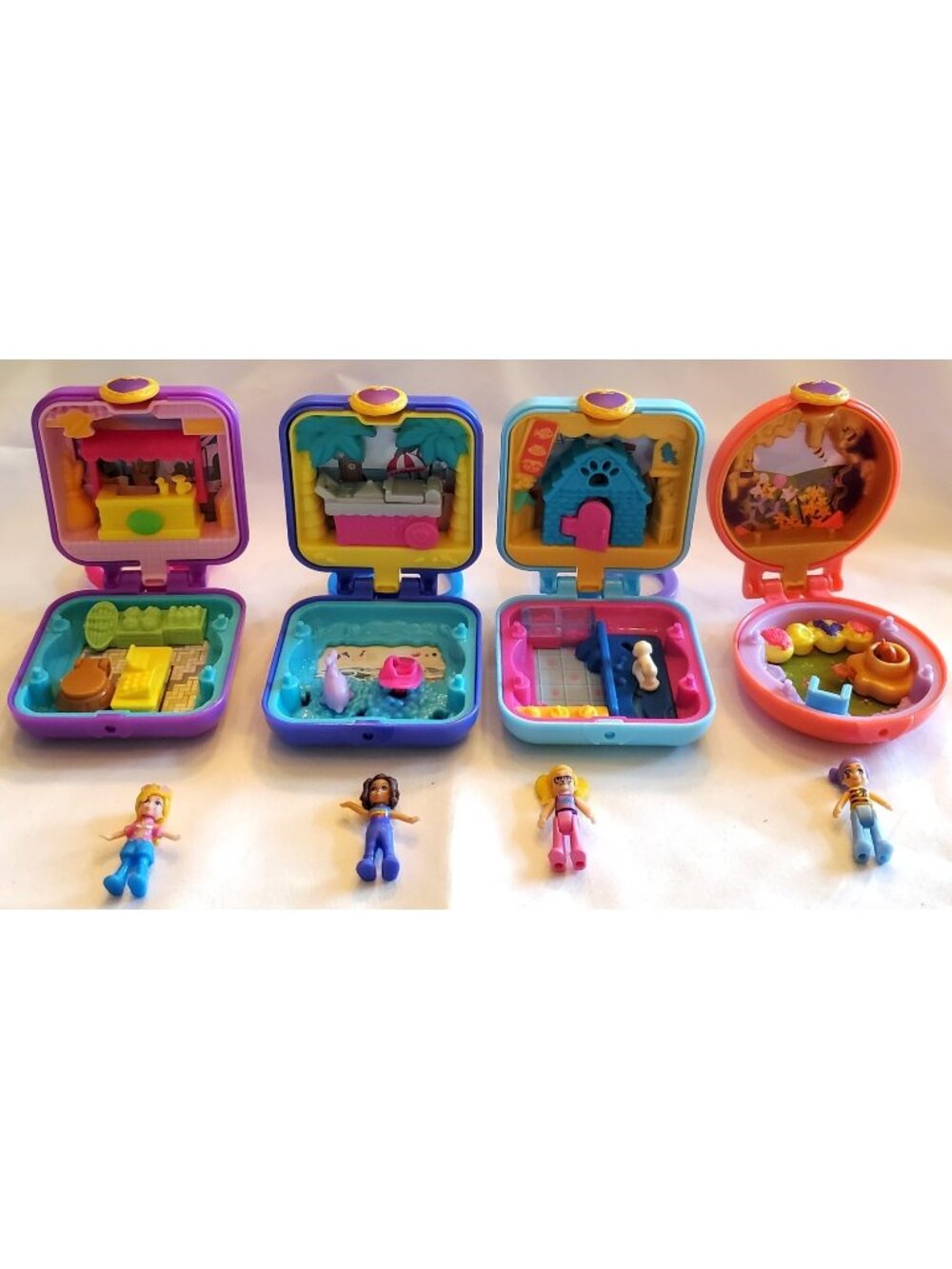 Polly Pocket 4 TINY PLACES Micro Compact Play Sets beach pet market beekeeper